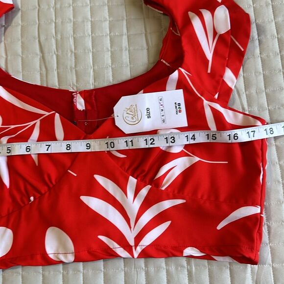 NEW - RED/WHITE LEAF PRINT CROP TOP RUFFLED SLEEVE SZ LARGE - Picture 4 of 11
